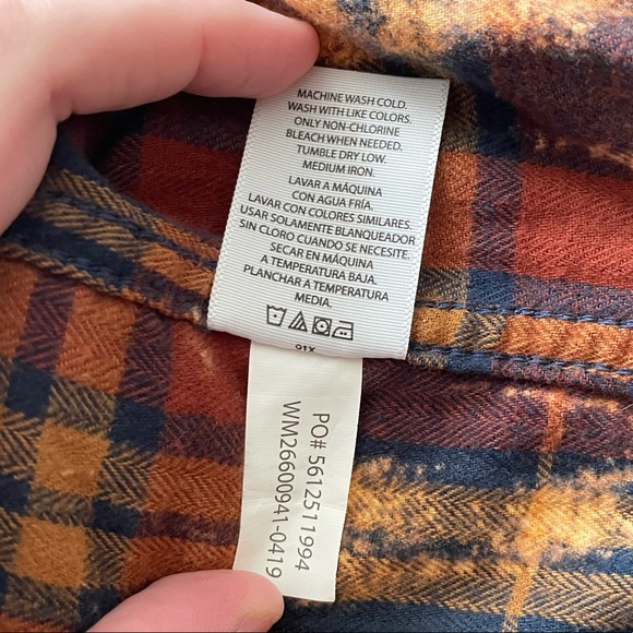 George Hocus Pocus Halloween Button Down Shirt Size Small - Picture 9 of 9